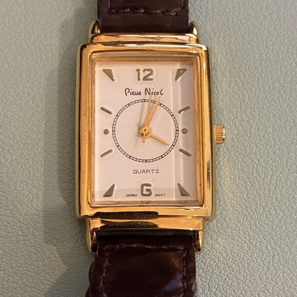 Pieue Nicol Other - Pieue Nicol Quartz Women's Watch Japan Movement New Battery